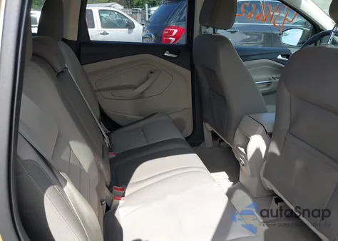 2014 Ford Escape Se z USA, uszkodzony, nr VIN 1FMCU0GX3EUB93857